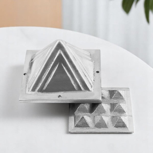VASTU VARDAN 2 LAYER LEAD PYRAMID