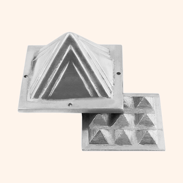 VASTU VARDAN 2 LAYER LEAD PYRAMID