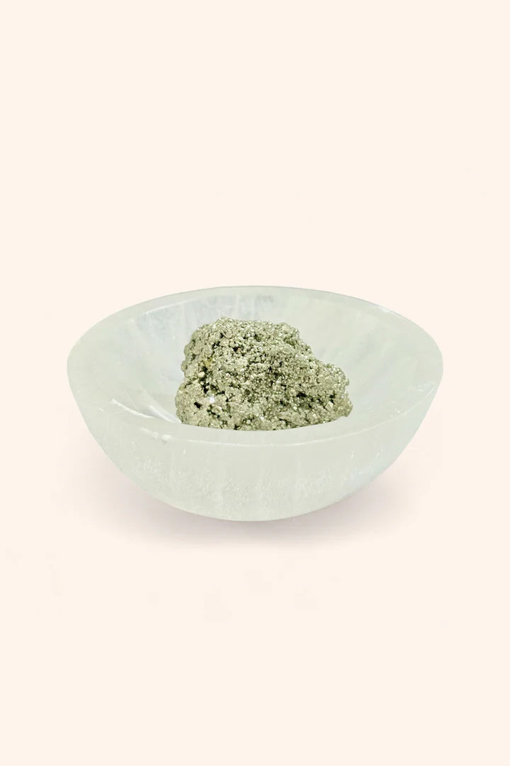 3 INCHES (ROUND SHAPE) - NATURAL SELENITE BOWL + 100 GM PYRITE STONE – Abundance & Energy Amplification Set