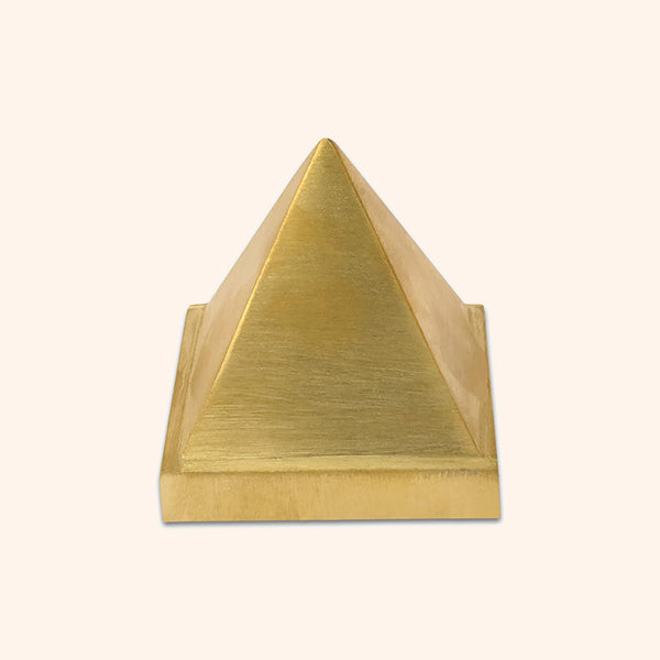 BRASS SOLID PYRAMID 1 KG (APPROX)
