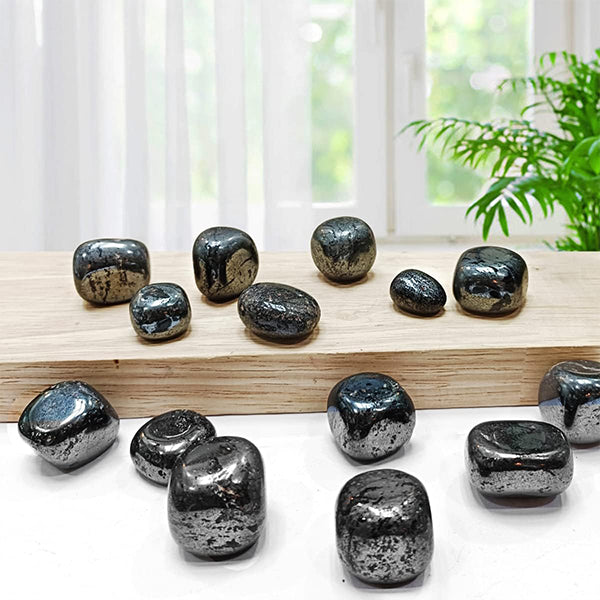 VASTU VARDAN CRYSTAL HEMATITE TUMBLE 100 GRAM