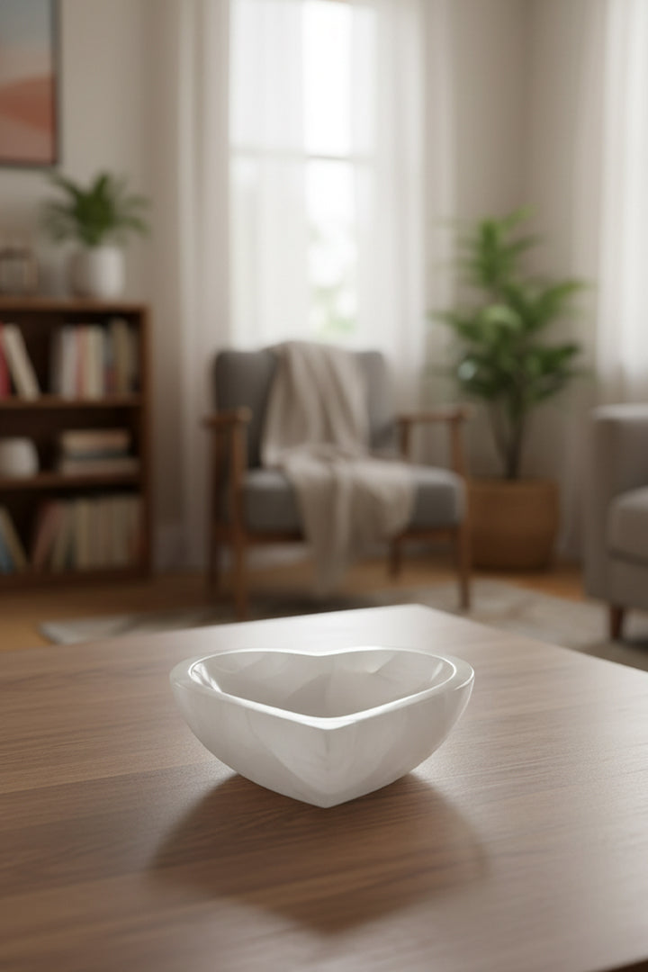 15 CM - HEART SHAPE CRYSTAL BOWL - Crystal charging station