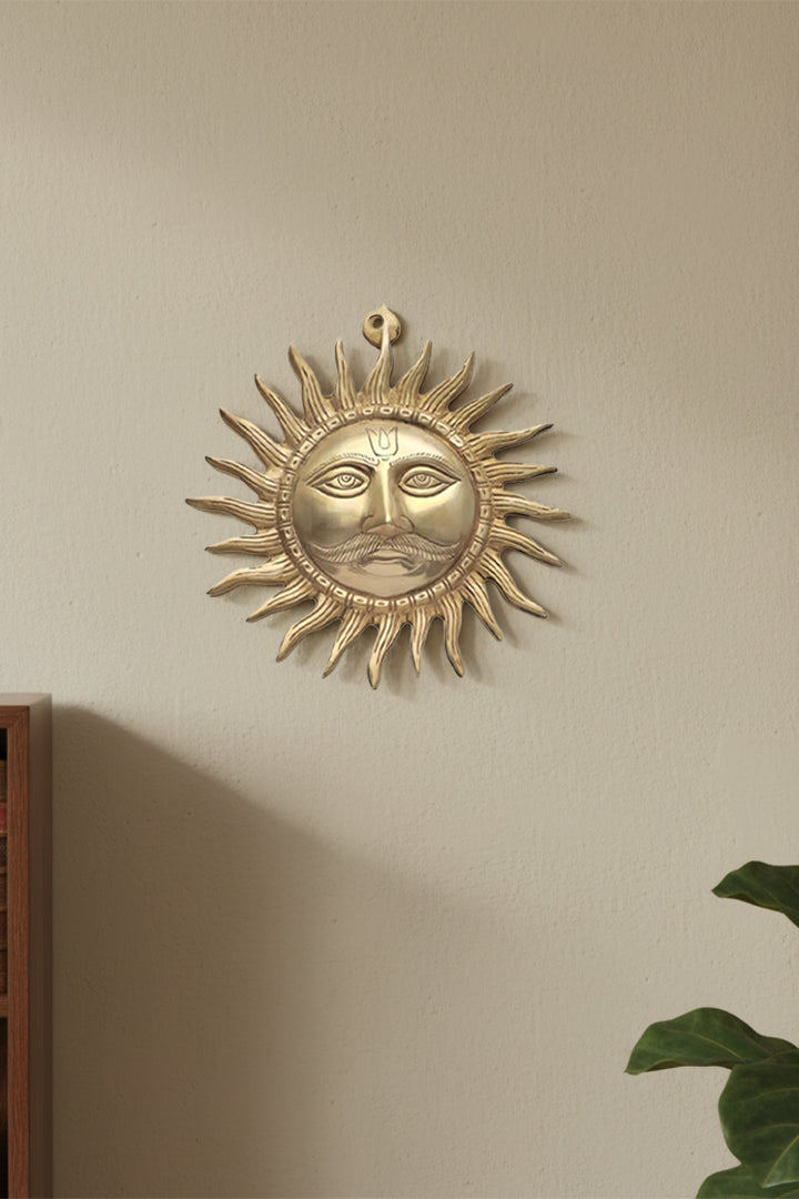 VASTU VARDAN BRASS BIG SUN 02