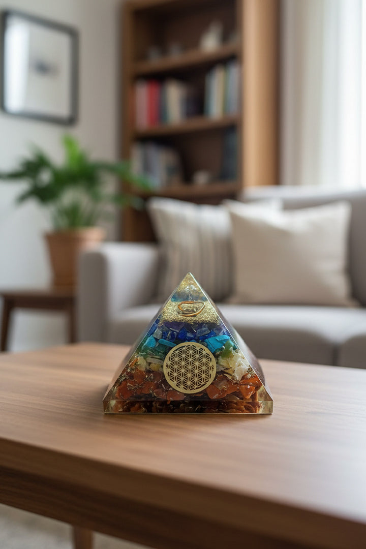 2 INCH SEVEN CHAKRA SHREE YANTRA CRYSTAL PYRAMID - Chakra Healing & Prosperity Amplifier