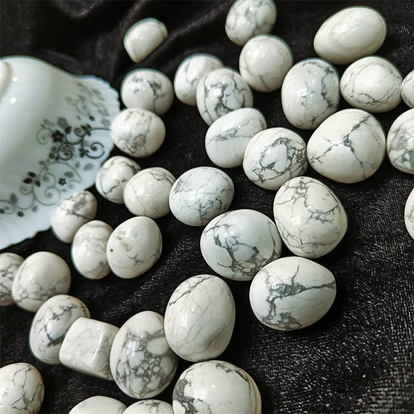 VASTU VARDAN CRYSTAL HOWLITE TUMBLE 100 GRAM