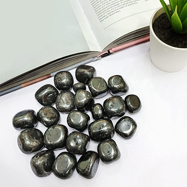 VASTU VARDAN CRYSTAL HEMATITE TUMBLE 100 GRAM